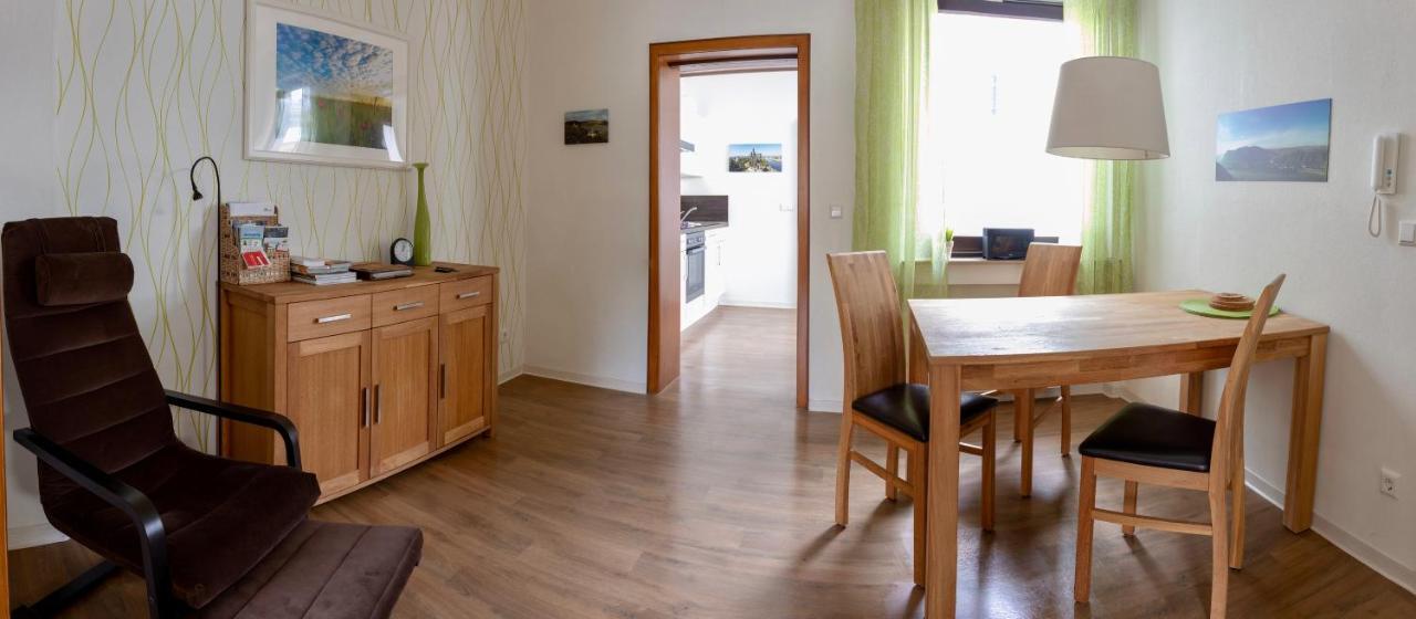 Ferienwohnungen Haus Am Wuerzlaysteig Lehmen المظهر الخارجي الصورة
